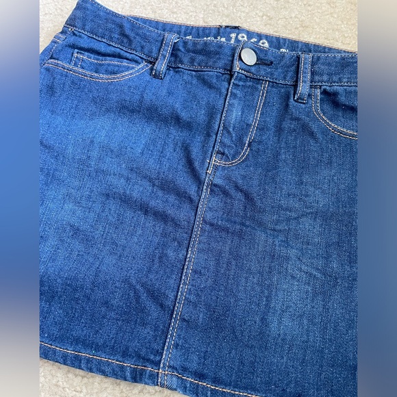 GAP Classic Blue Mini Skirt - Picture 2 of 4